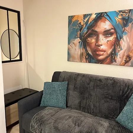 Cosy Renove Climatise Avec Piscine Proche De Toutes Commodites Apartamento Fréjus