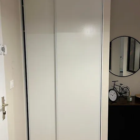 Cosy Renove Climatise Avec Piscine Proche De Toutes Commodites Fréjus